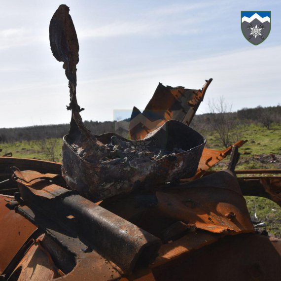Воїни ЗСУ показали знищену техніку окупантів