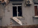 Окупанти не припиняють обстрілювати Луганщину. Під час нової атаки на Сіверськодонецьк, Новодружеськ та Кремінну виникли пожежі. Є потерпілі
