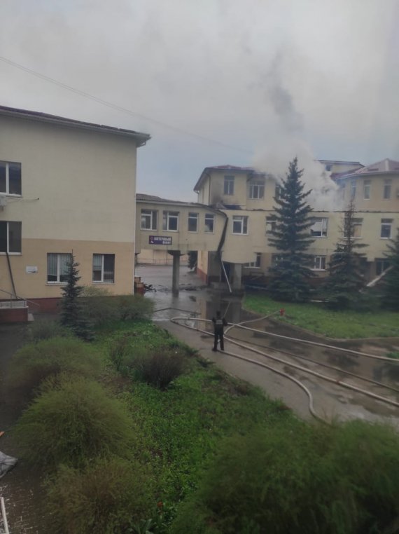 Оккупанты обстреляли больницу в Лимане Донецкой области