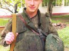 Капітан Алєксандр Холявін, народився 24 червня 1996 року. Служить на посаді заступника начальника штабу. Вказує, що закінчив московське вище військове командне училище. Публікує фотографії з армії та з навчання у військовому училищі.