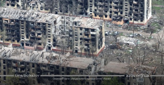 Бойцы полка "Азов" показали свежие фото разбитого и выжженного Мариуполя