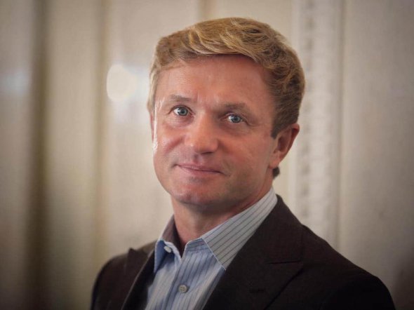 Степан Ивахив избирался по округу в Волынской области.
