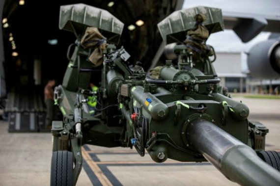 Австралія передає Україні 155-мм гаубиці М-777