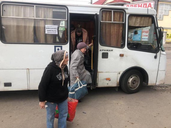 В Луганской области удалось спасти 40 гражданских