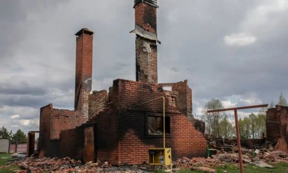 Сгоревший дом, в котором россияне убивали жителей 