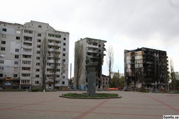 Некоторые дома в Бородянке оккупанты просто поджигали