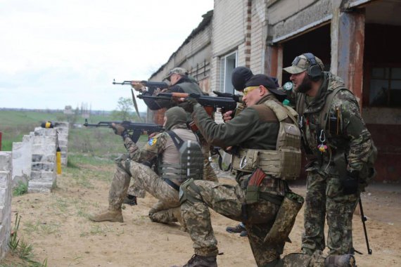 Защитники Николаева тренируются использовать иностранное вооружение против русских оккупантов