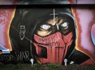 Светлана Задоровская сняла граффити во Львове