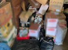 Также калиновчанин присвоил десятки коробок гуманитарной помощи