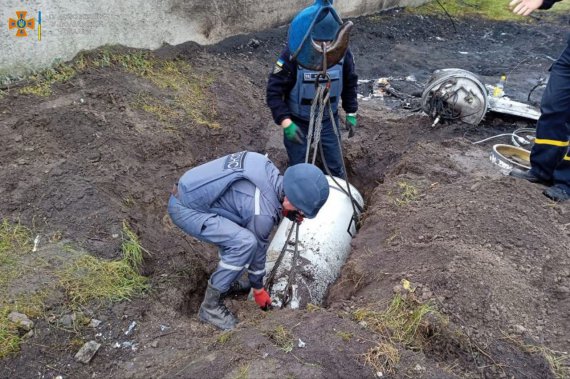 Ракета вагою 500 кг впала неподалік від житлового сектору
