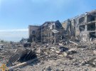 Спасатели ликвидируют последствия ракетного удара по Одесской области