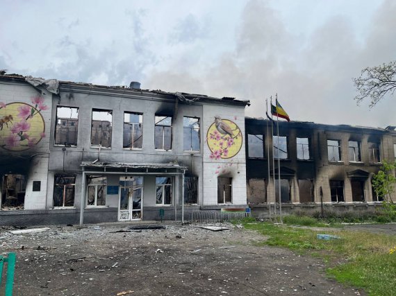 Россияне уничтожили в Донецкой области еще одно учебное заведение