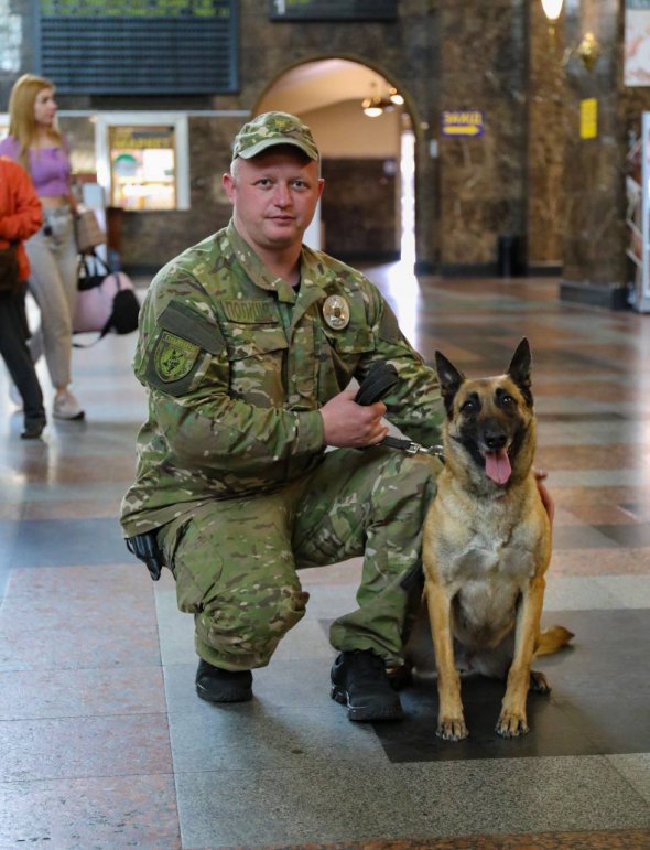 Кейт патрулює метро