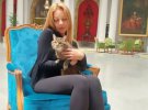 Также артистка встретилась со звездным котом Степаном