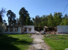 Российские военные обстреляли детский сад в Ворзеле. Здание полностью сгорело