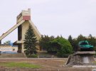 Площа 40-ї Армії в Тростянці та будівля залізничного вокзалу