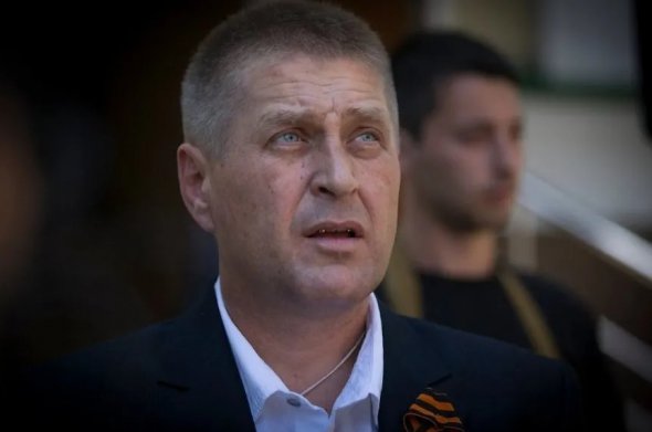 Пономарьов у квітні 2014 року на початку збройної агресії Росії проти України проголосив себе мером Слов'янська.