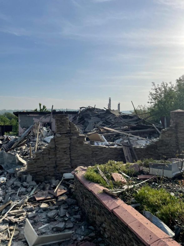 Внаслідок ракетного обстрілу  Слов'янська пошкоджені десятки будинків 