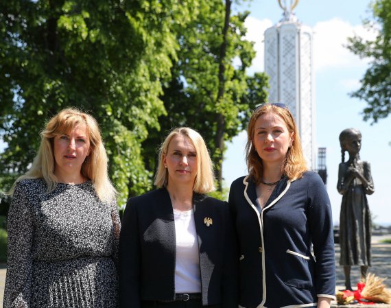 Новий посол Сполучених Штатів Америки в Україні Бріджит Брінк відвідала Музей Голодомору.