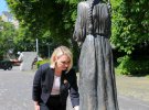 Новый посол Соединенных Штатов Америки в Украине Бриджит Бринк посетила Музей Голодомора.