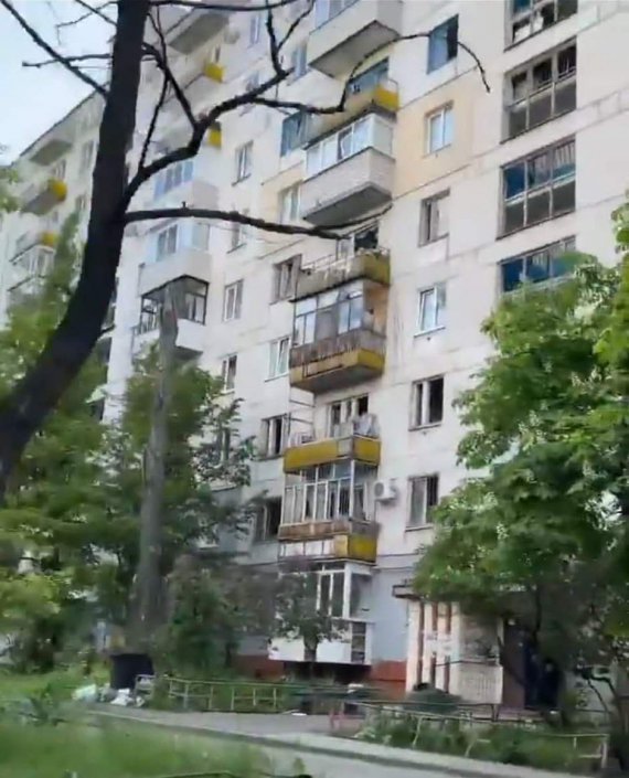 Россияне продолжают обстреливать Луганскую область