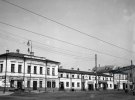 В сеть выкладывают исторические фото Киева. Ул. Набережно-Крещатицкая, дома с магазинами, начало 1910-х