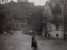 У мережу викладають історичні фото Києва. Вид на Андріївську церку. 1950-ті