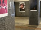 У "Мистеькому переході" на Хрещатику відкрили фото-виставку "Країна між миром та війною"