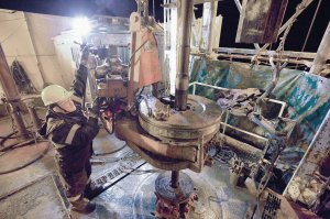 До кінця 2022 року Росія буде змушена зупинити роботу більшості своїх нафтових свердловин. Нафту не купуватимуть, навіть якщо продаватиме дешевше за ринкові ціни