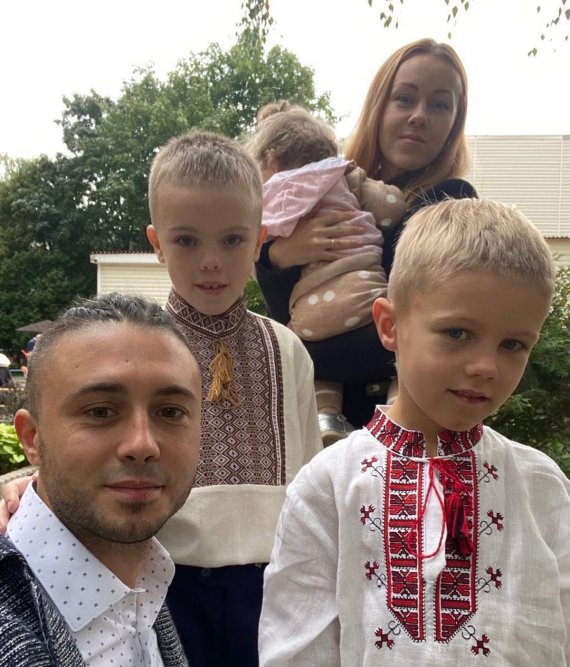 Тарас Тополя отправил семью в Америку, а сам защищает Украину