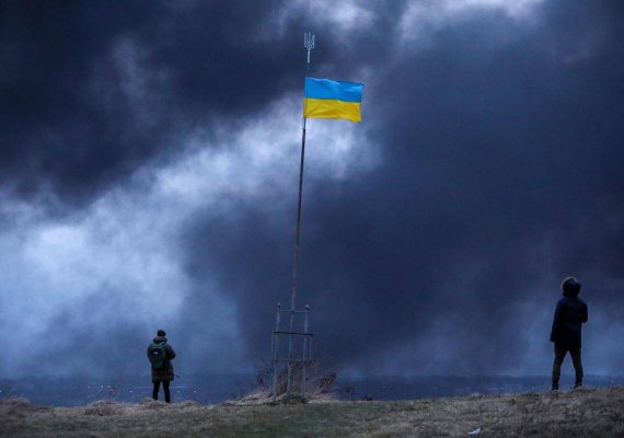 Президент Владимир Зеленский опубликовал фото украинцев в условиях войны, которую ведет Россия