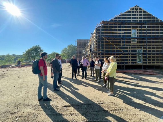 У Львові будують тимчасове житло для вагітних жінок