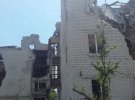 Внаслідок ракетного удару по будинку культури в Лисичанську загинули троє людей. Семеро людей госпіталізовані із травмами різного ступеня тяжкості.