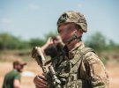 Бійці ССО "Азов" день за днем відточують свої вміння володіння зброєю