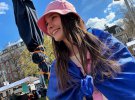 Избранница фронтмена группы Kalush Orchestra Олега Псюка Александра Белобров устроила импровизированную фотосессию