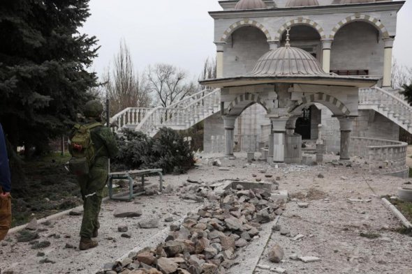 Мечеть Сулеймана и Роксоланы в Мариуполе пострадала от ракетного обстрела в середине апреля 