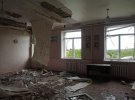 Российские оккупанты обстреляли школу в Торезе