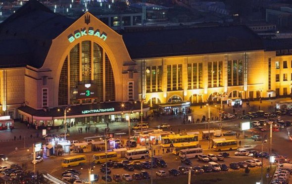 Киевский вокзал объединяет три станции