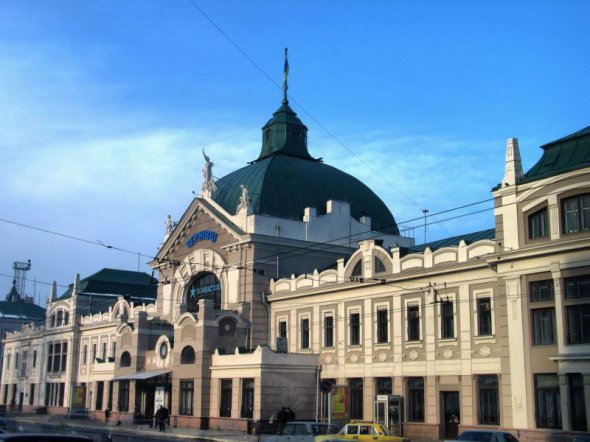 Черновицкий вокзал был конкурентом львовского