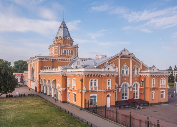Черниговский вокзал имеет уникальную архитектуру