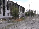 Окупанти кинули на Лисичанськ усі сили. Атакували місто із незрозуміло жорстокою тактикою.