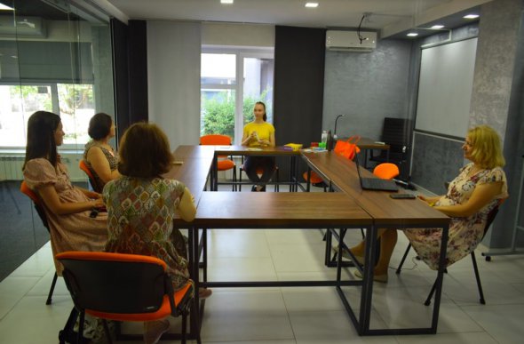Офлайн-заняття проводять у багатьох містах України