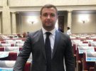 Олексій Ковальов обирався від партії "Слуга народу" по округу в Херсонській області.