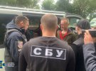 На Вінниччині поліцейські затримали 21-річного чоловіка.  Він організував схему незаконного перетину державного кордону та звільнення від призову