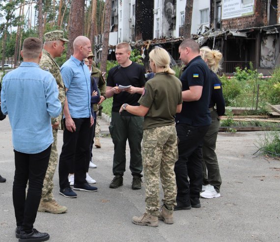 Эстонские военные посетили Киевщину и встретились с Главнокомандующим. Фото: facebook.com/GeneralStaff.ua