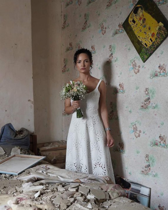 Ракета РФ попала в дом винничанки за день до ее свадьбы