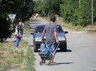 Одна из самых больших проблем Степногорска - отсутствие воды из-за разрушенных россиянами скважины и насосной станции. Местные набирают воду в частных хозяйствах, имеющих собственные скважины