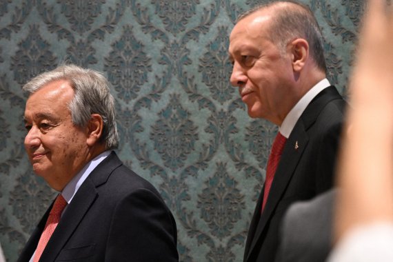 Генеральный секретарь Организации Объединенных Наций Антониу Гутерреш и президент Турции Реджеп Тайип Эрдоган