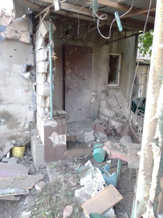 Последствия ночных и утренних обстрелов населенных пунктов Донбасса