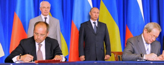 Після перемоги Віктора Януковича Демченко став куратором відносин України із Росією